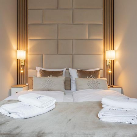 Ambria Apartments Rose Świnoujście Exteriör bild
